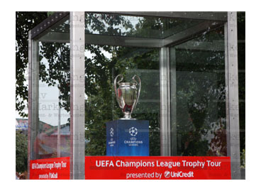Champions League Pokal und Tresor Champions League Pokal und Tresor